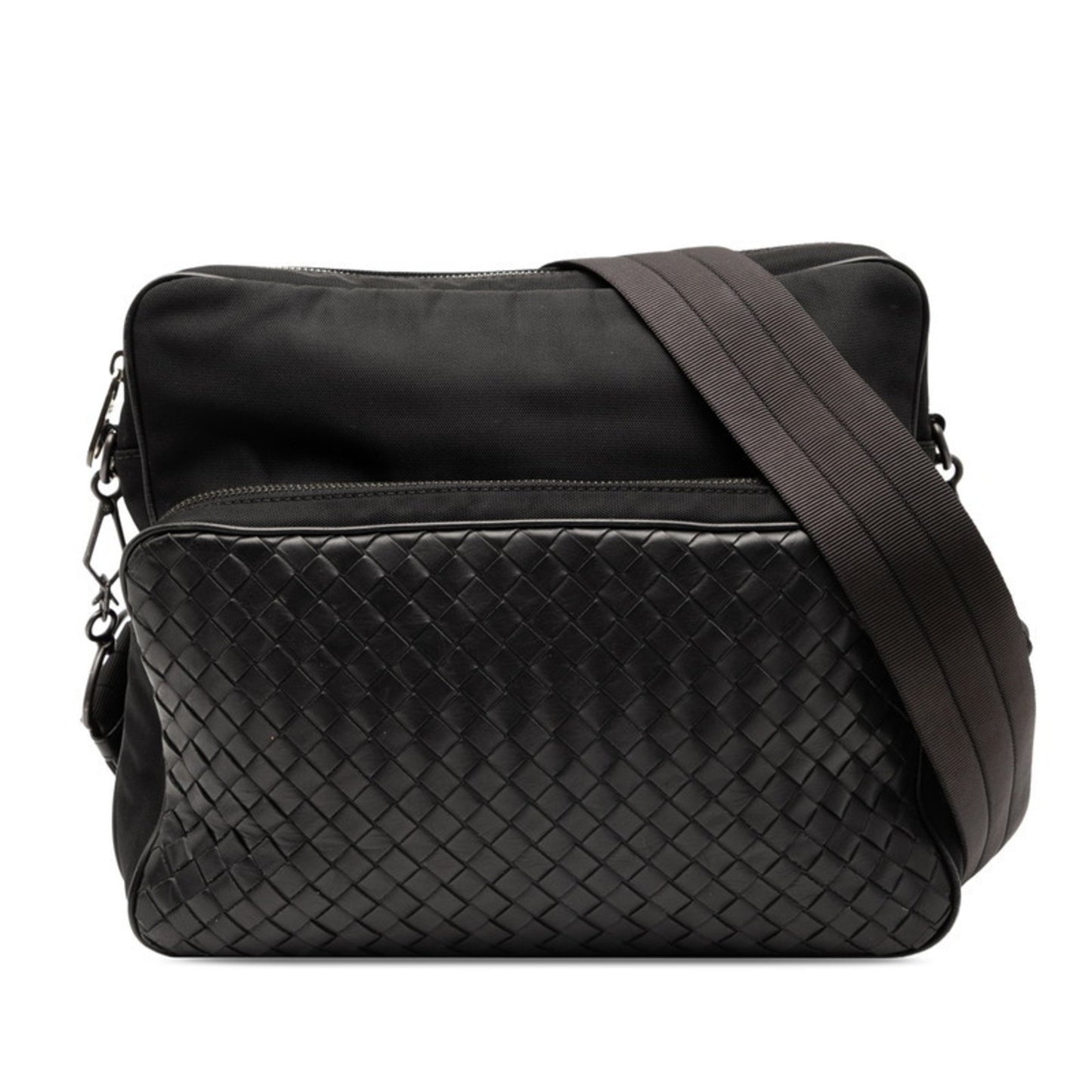 Bottega Veneta Intrecciato Shoulder Bag In Black Leather
