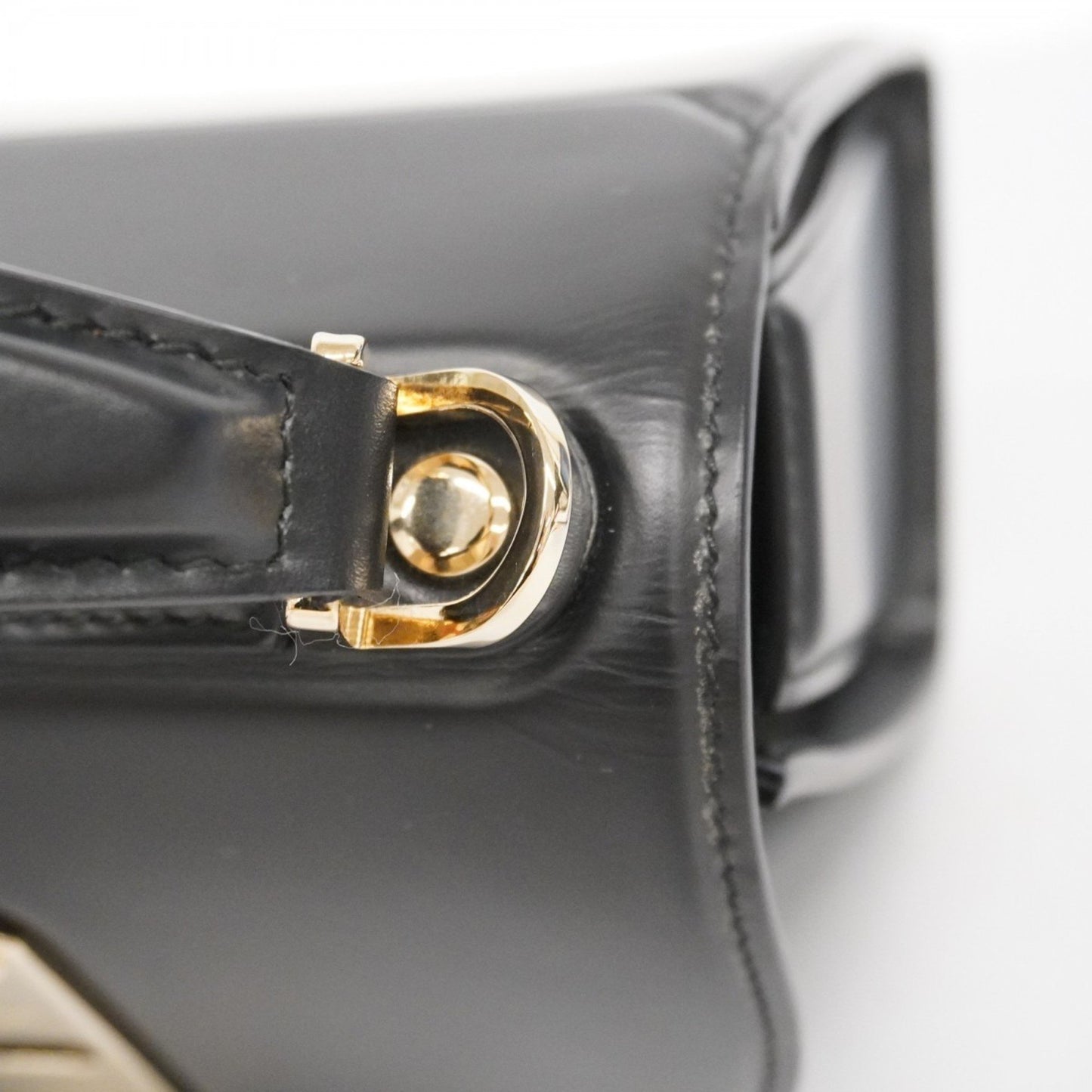 Salvatore Ferragamo Boxy Leather Handbag In Black And Champagne