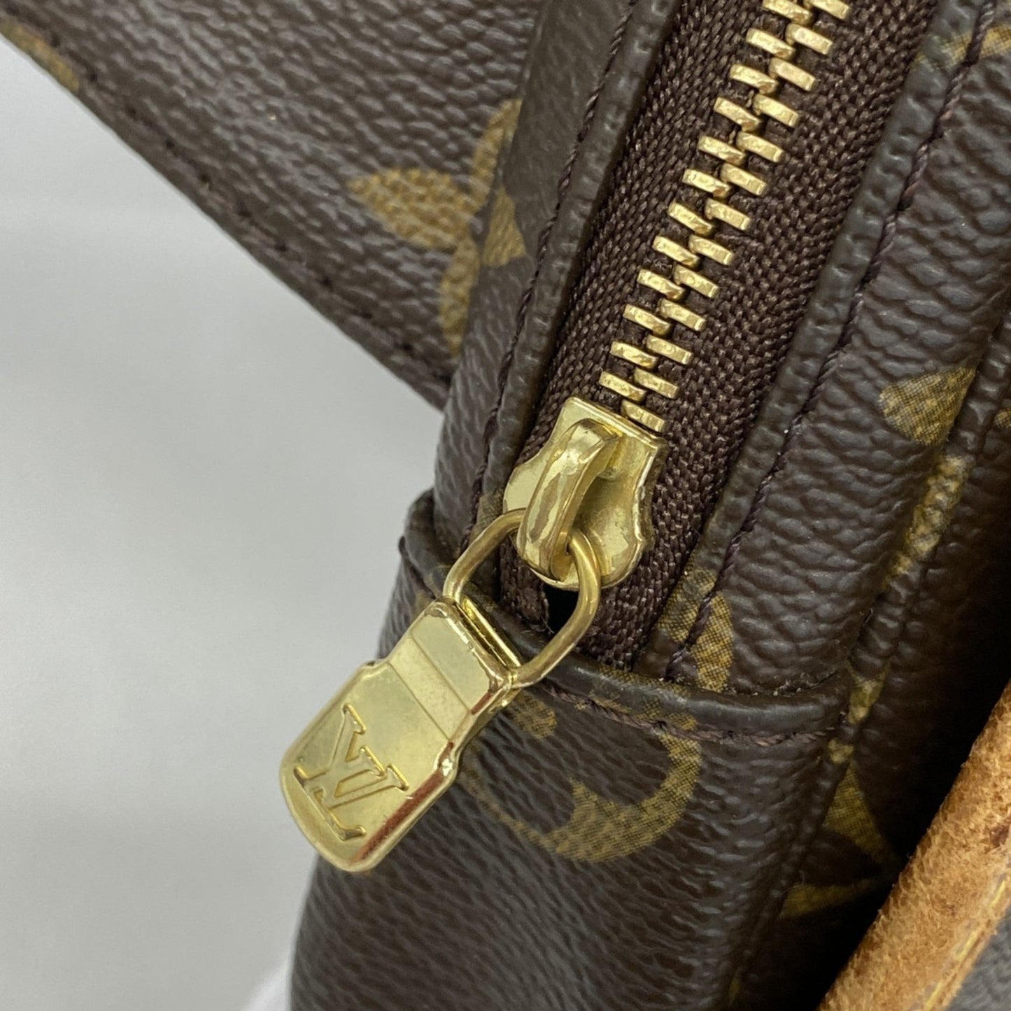 Louis Vuitton Monogram Bumbag Bosphor M40108