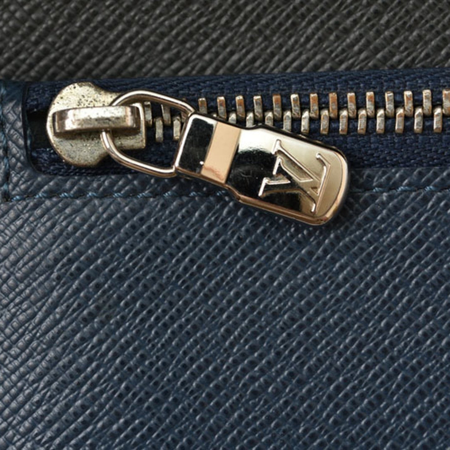 Louis Vuitton Wallet Bi-Fold