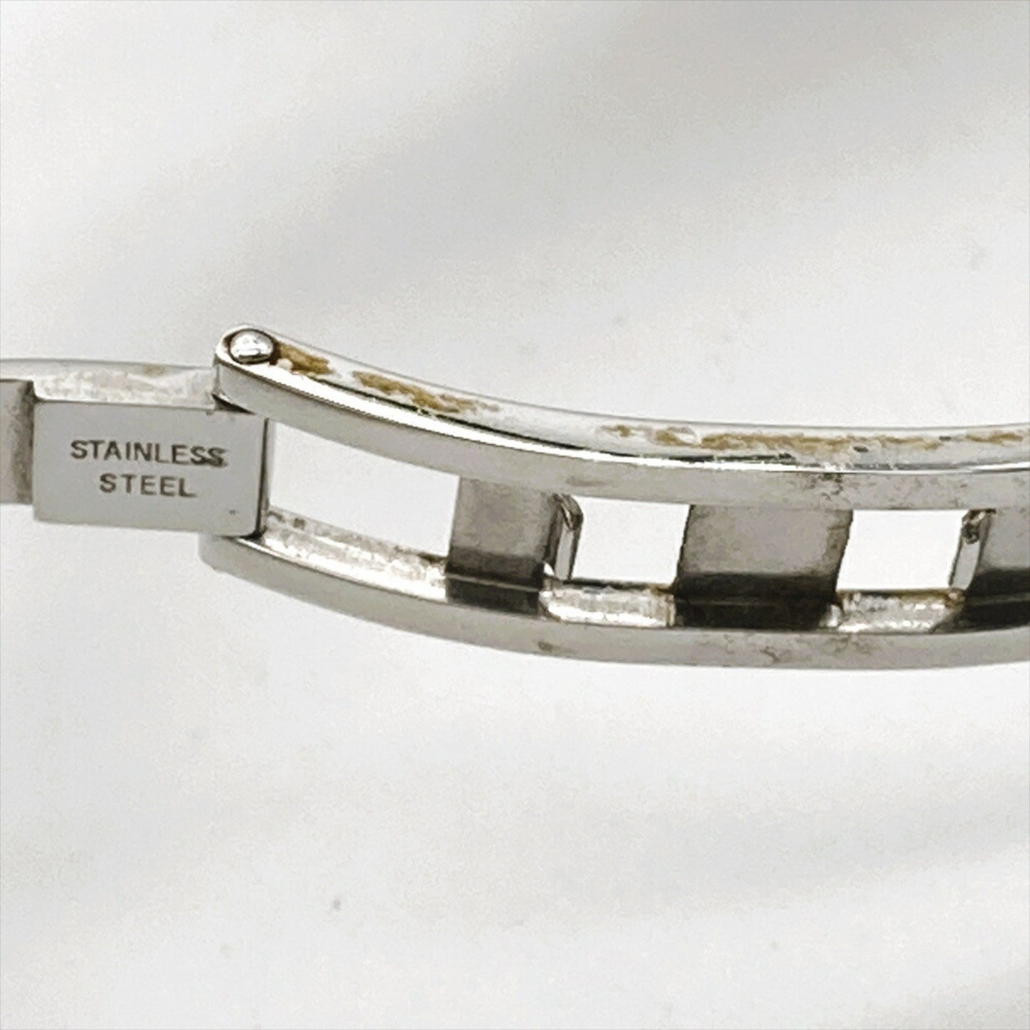 Ferragamo F64 Sparkling Quartz Watch