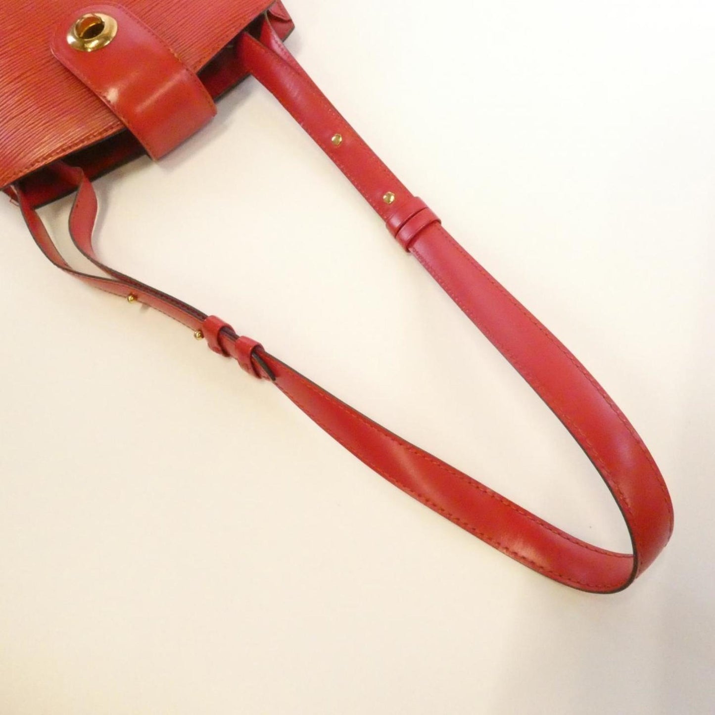 Louis Vuitton Epi Cluny M52257 Shoulder Bag