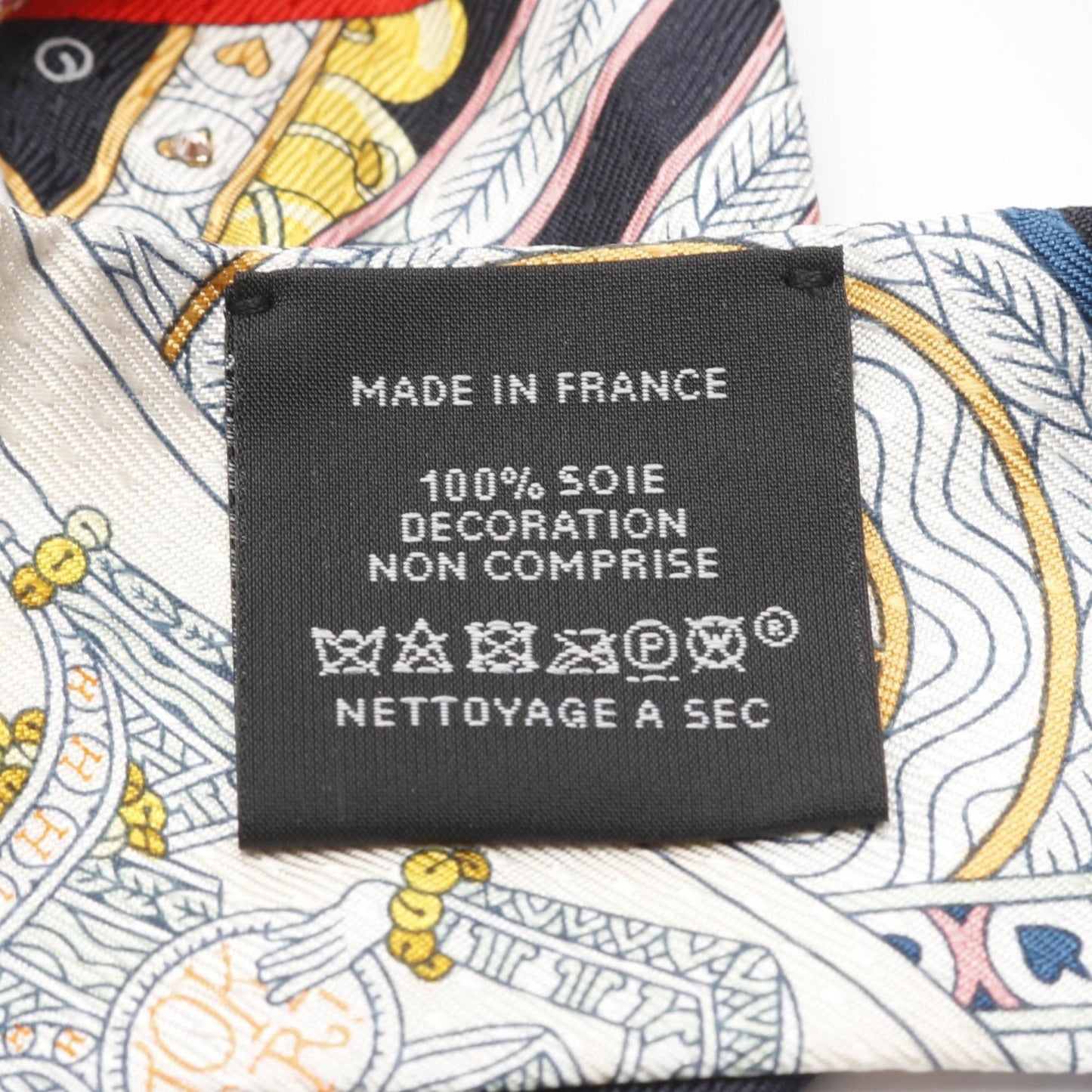 Hermes Herms Twilly Dame De Coeur Silk Scarf For Women