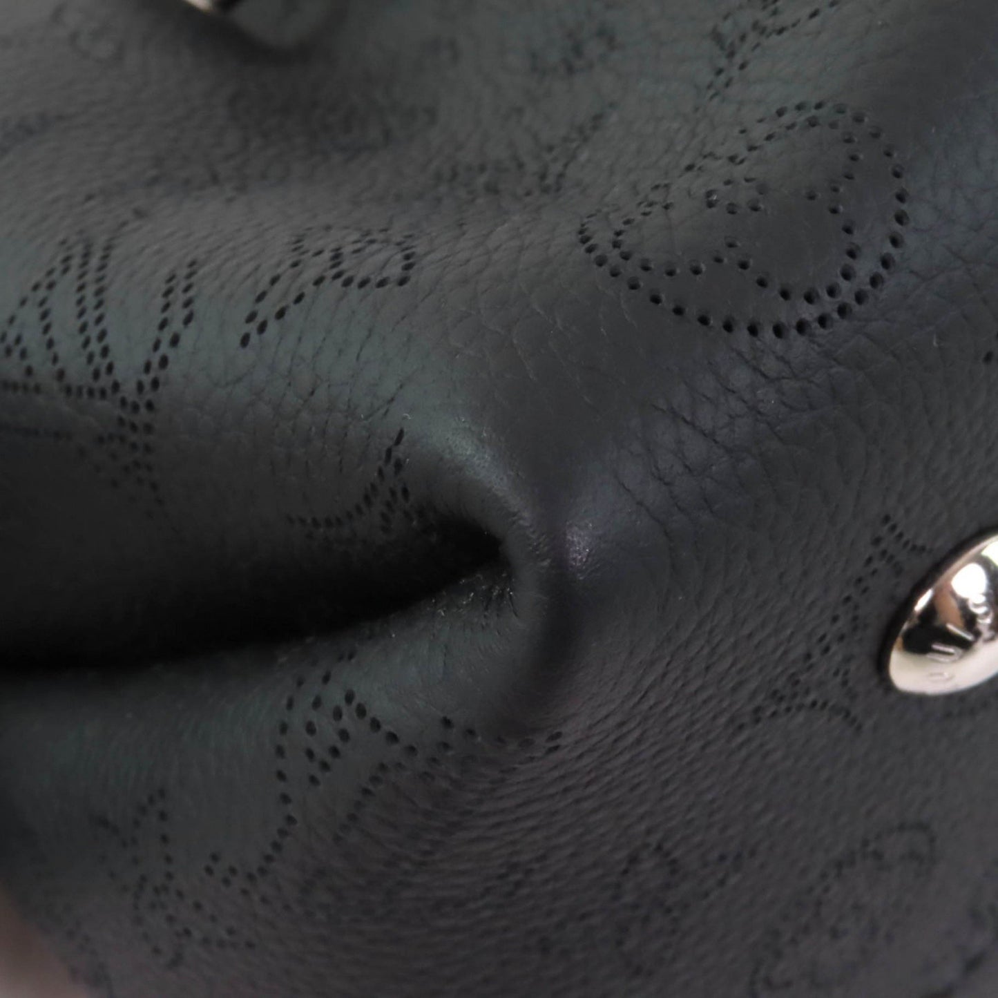 Louis Vuitton M57070 Bella Noir Mahina Leather 2-Way Shoulder Bag