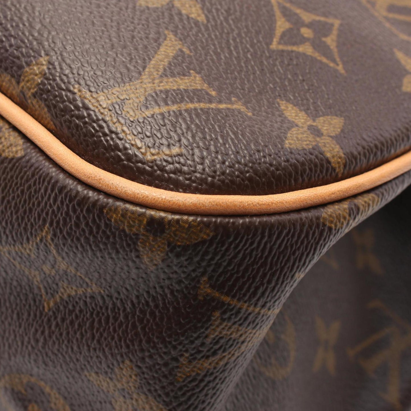 Louis Vuitton Batignolles Horizontal Monogram Shoulder Bag Coated Canvas Leather