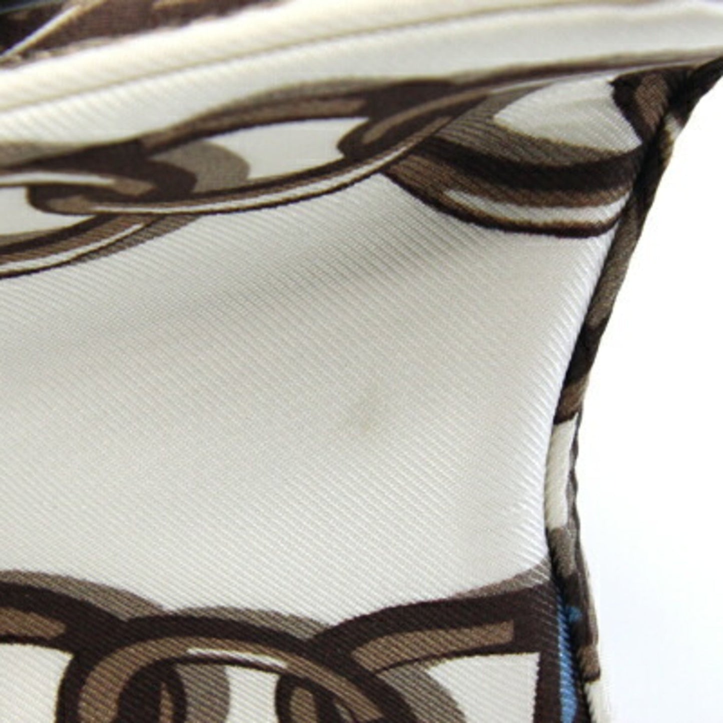 Salvatore Ferragamo Shoulder Bag 21H455 Off-White And Dark Brown Fabric Leather Chain With Gancini