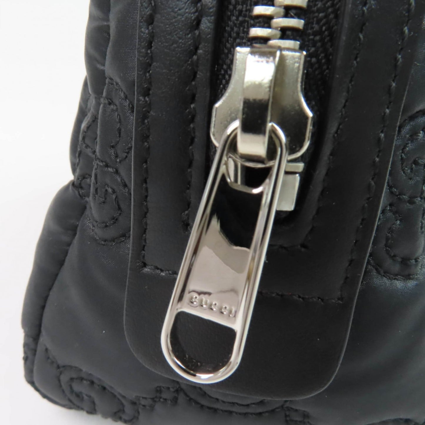 Gucci 72604 Gg Marmont Makeup Pouch