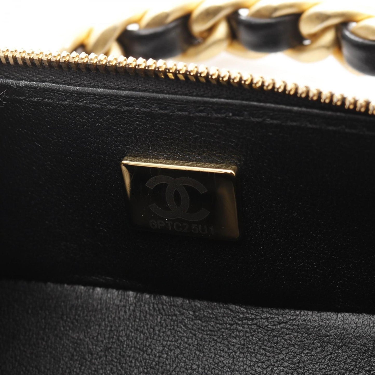 Chanel Matelasse Shoulder Bag Lambskin (Sheepskin)