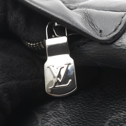 Louis Vuitton Discovery Bum Bag