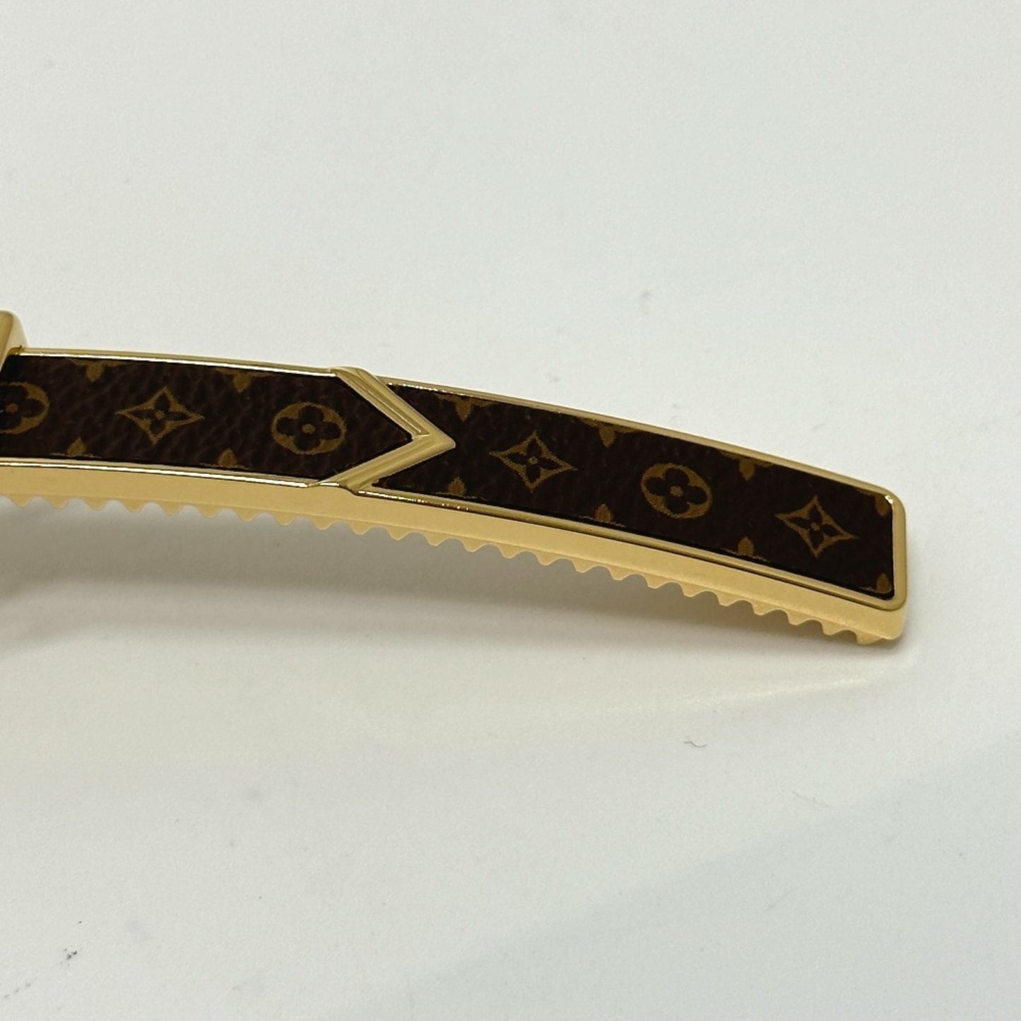 Louis Vuitton M00566 Monogram Barrette Loop Hair Accessory