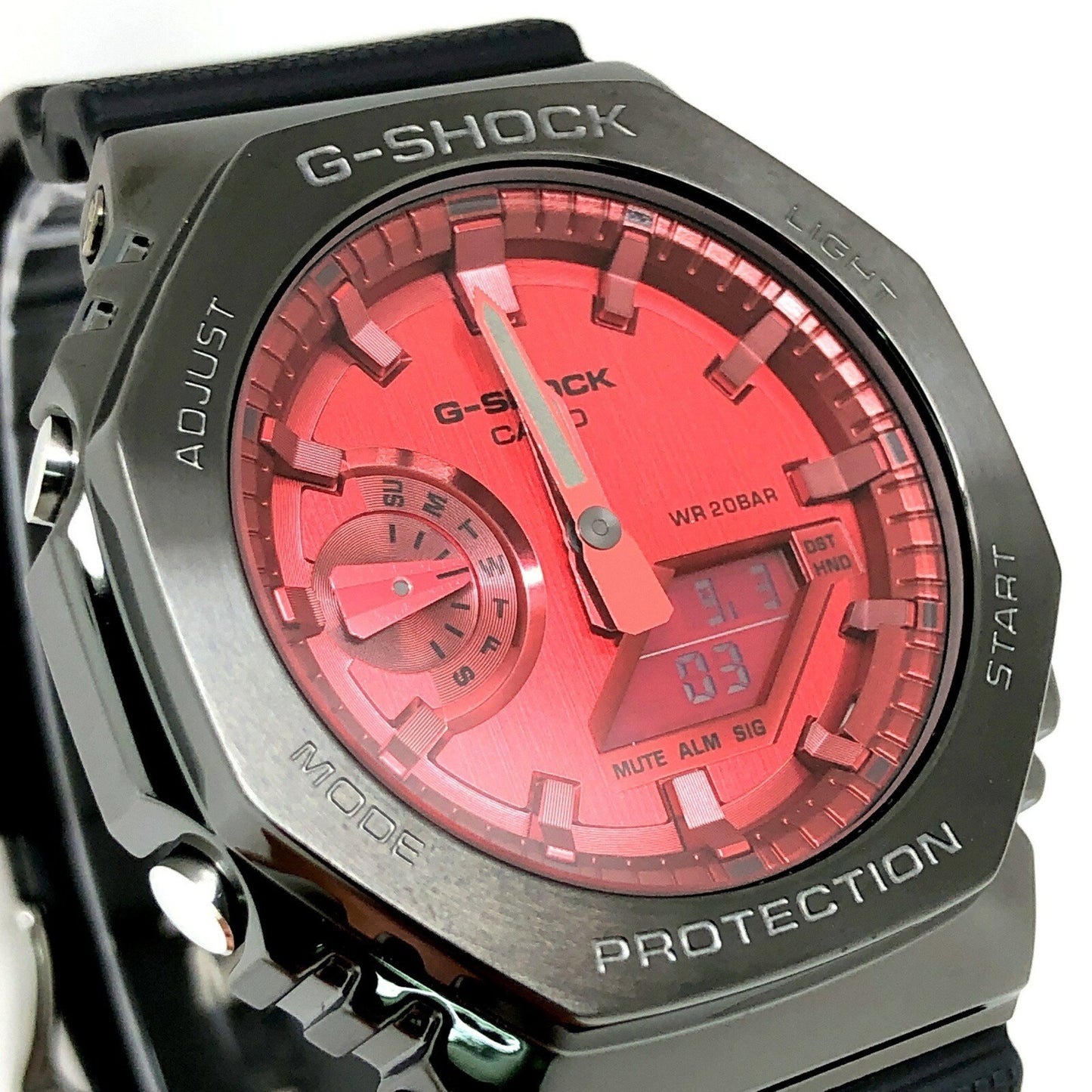 G-Shock Casio Gm-2100B-4A Metal Covered Watch With An Octagonal Case