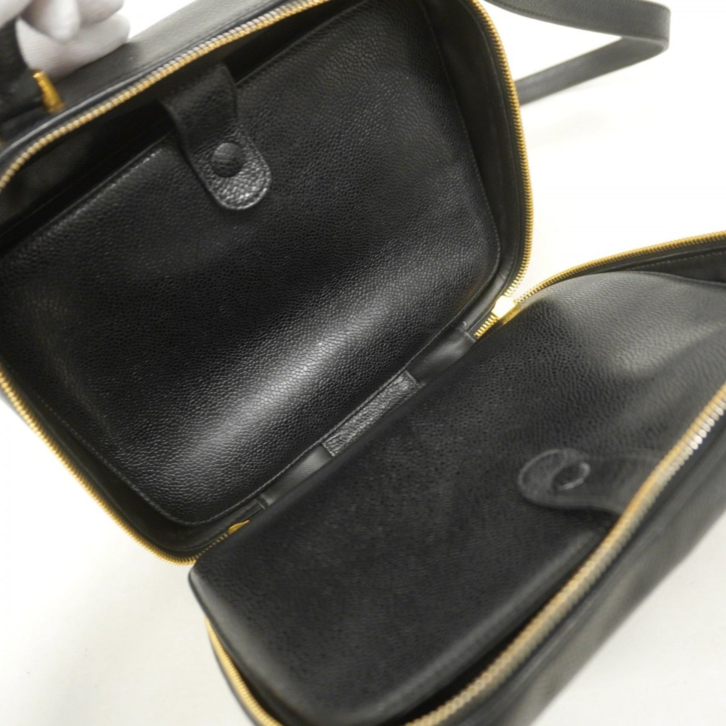 Chanel Vanity Bag In Caviar Skin