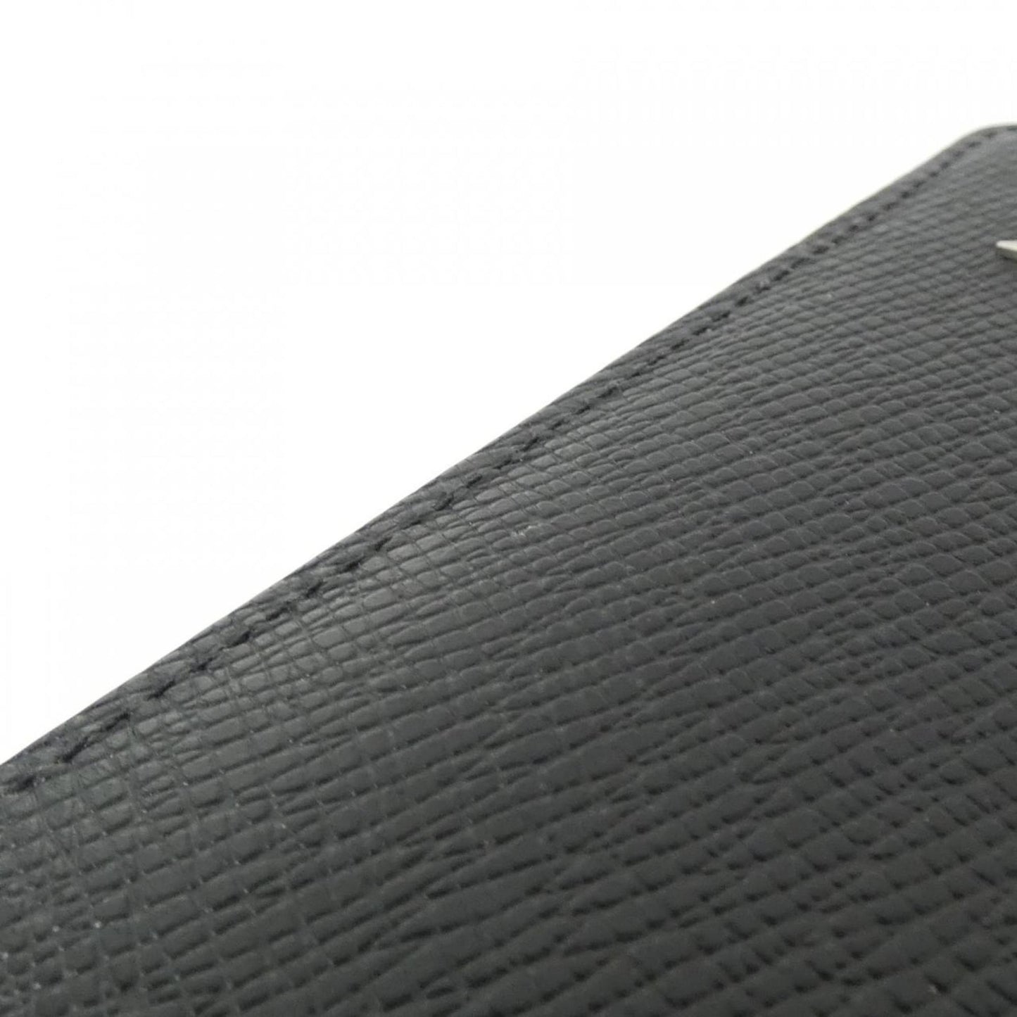 Louis Vuitton Taiga Portefeuille Brazza M30285 Wallet
