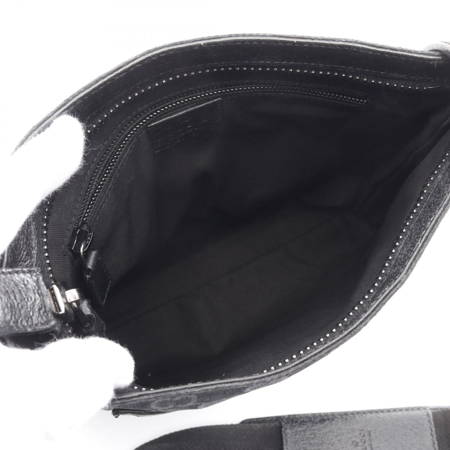 Gucci Gg Canvas Shoulder Bag