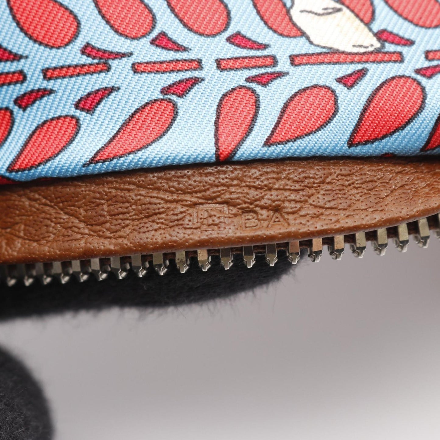 Hermes Herms Silky Pop La Danse Du Cheval Marwari Tote Bag