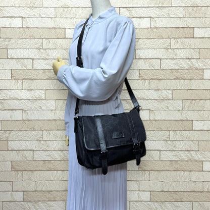 Gucci Gg Pattern Shoulder Bag