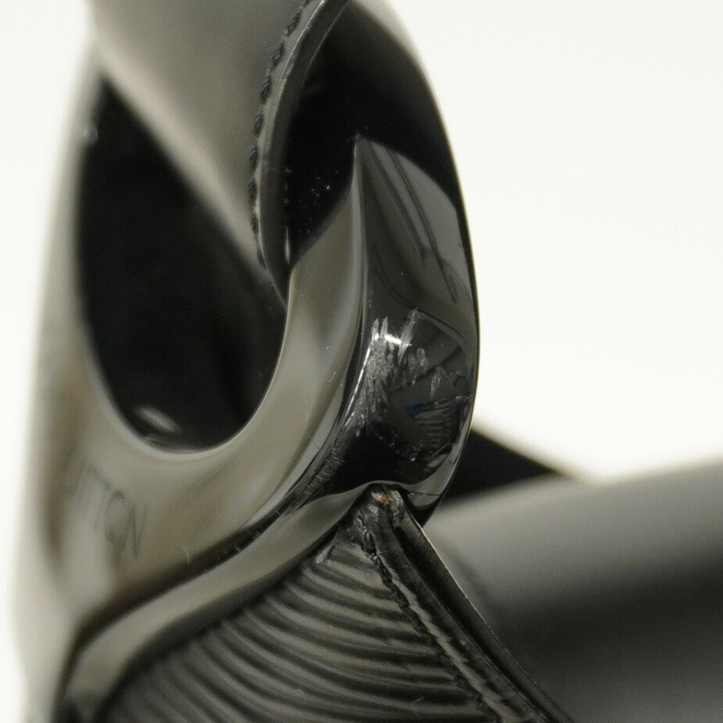 Louis Vuitton Epi Verso Shoulder Bag M52812 Noir