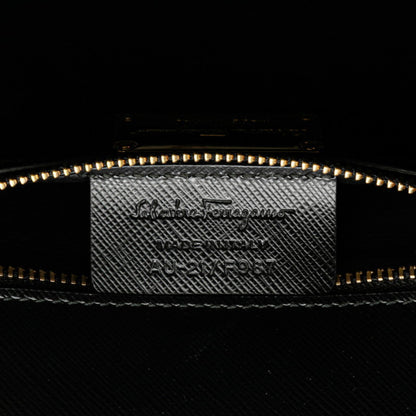 Salvatore Ferragamo Vara Ribbon Stripe Chain Shoulder Bag In Black