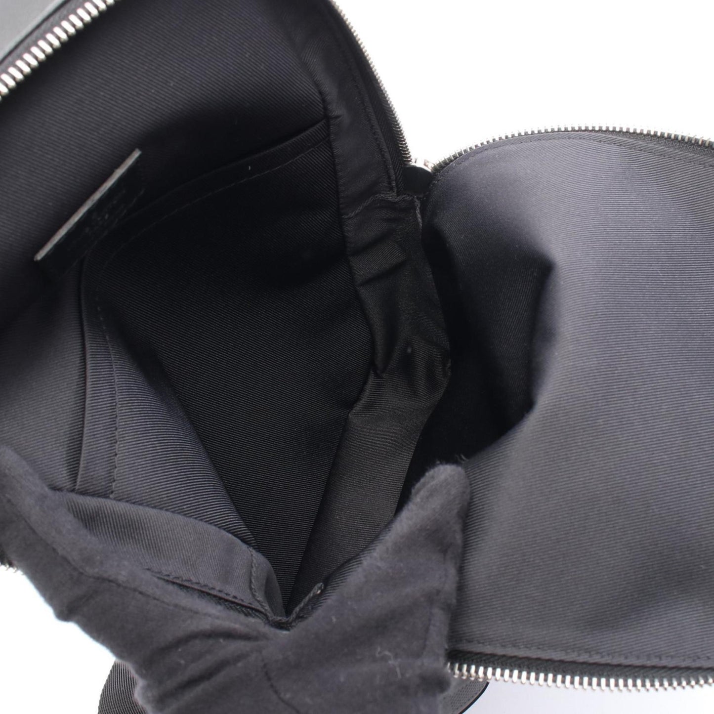 Louis Vuitton Avenue Sling Bag