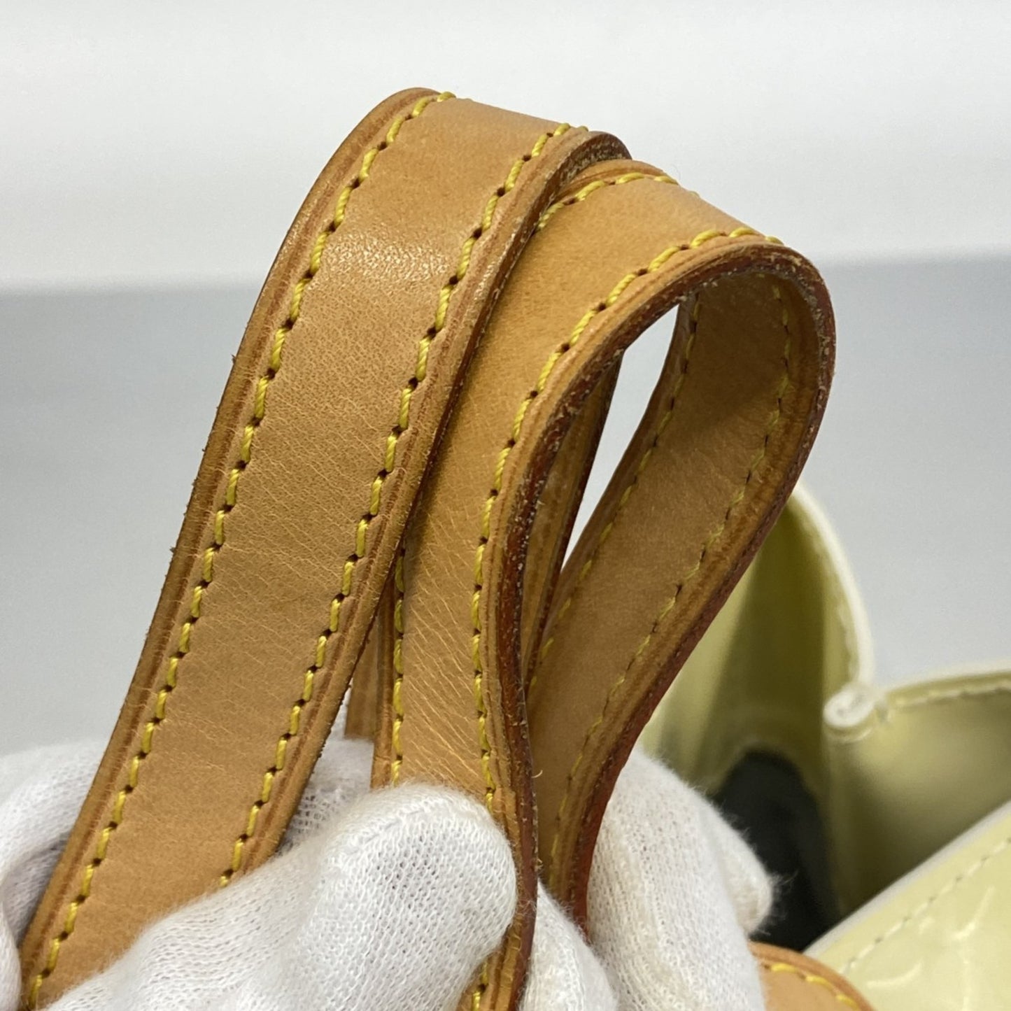 Louis Vuitton Vernis Reed Pm Handbag M91336 Pearl