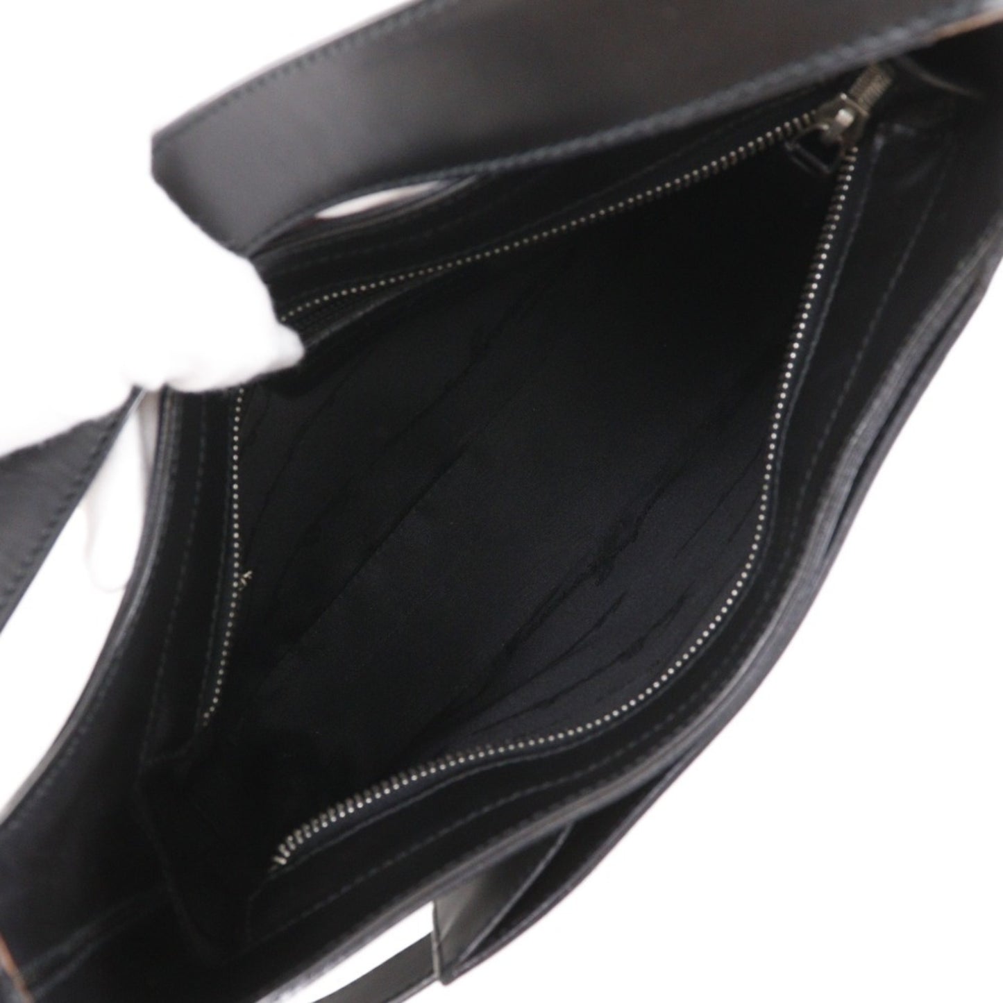 Salvatore Ferragamo Gancini Shoulder Bag Ab-21 0169 In Black Calfskin