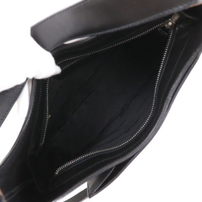 Salvatore Ferragamo Gancini Shoulder Bag Ab-21 0169 In Black Calfskin