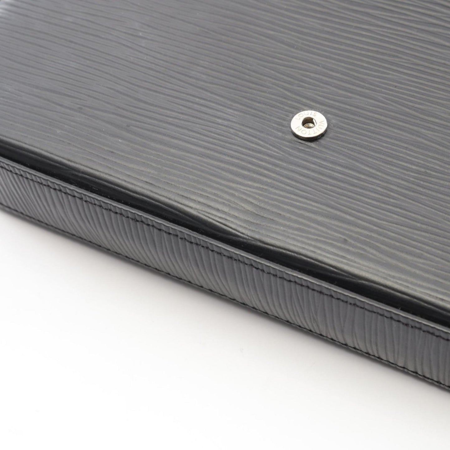 Louis Vuitton Felicie Pochette Shoulder Bag In Epi Leather