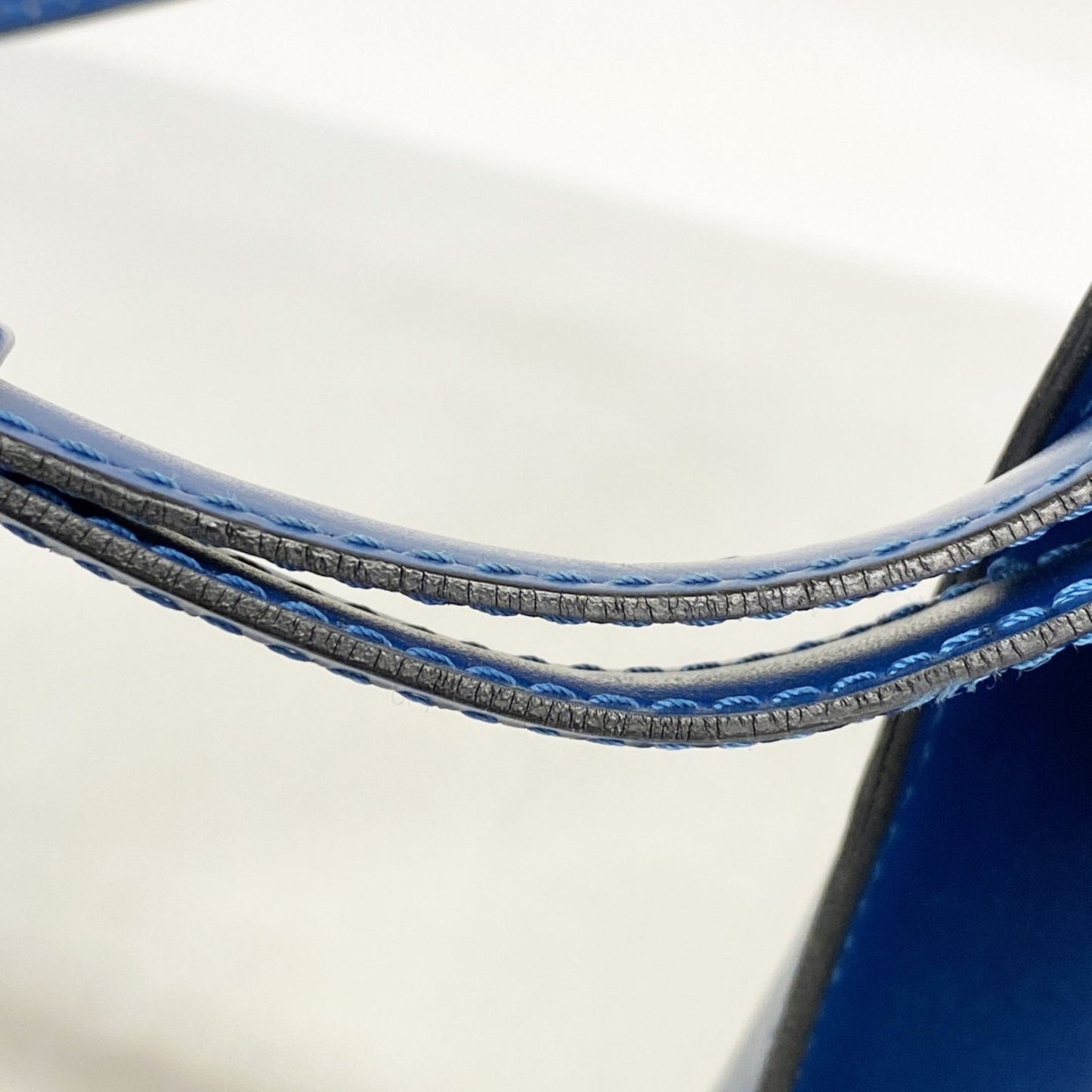 Louis Vuitton Epi Cluny Shoulder Bag M52255 Toledo Blue