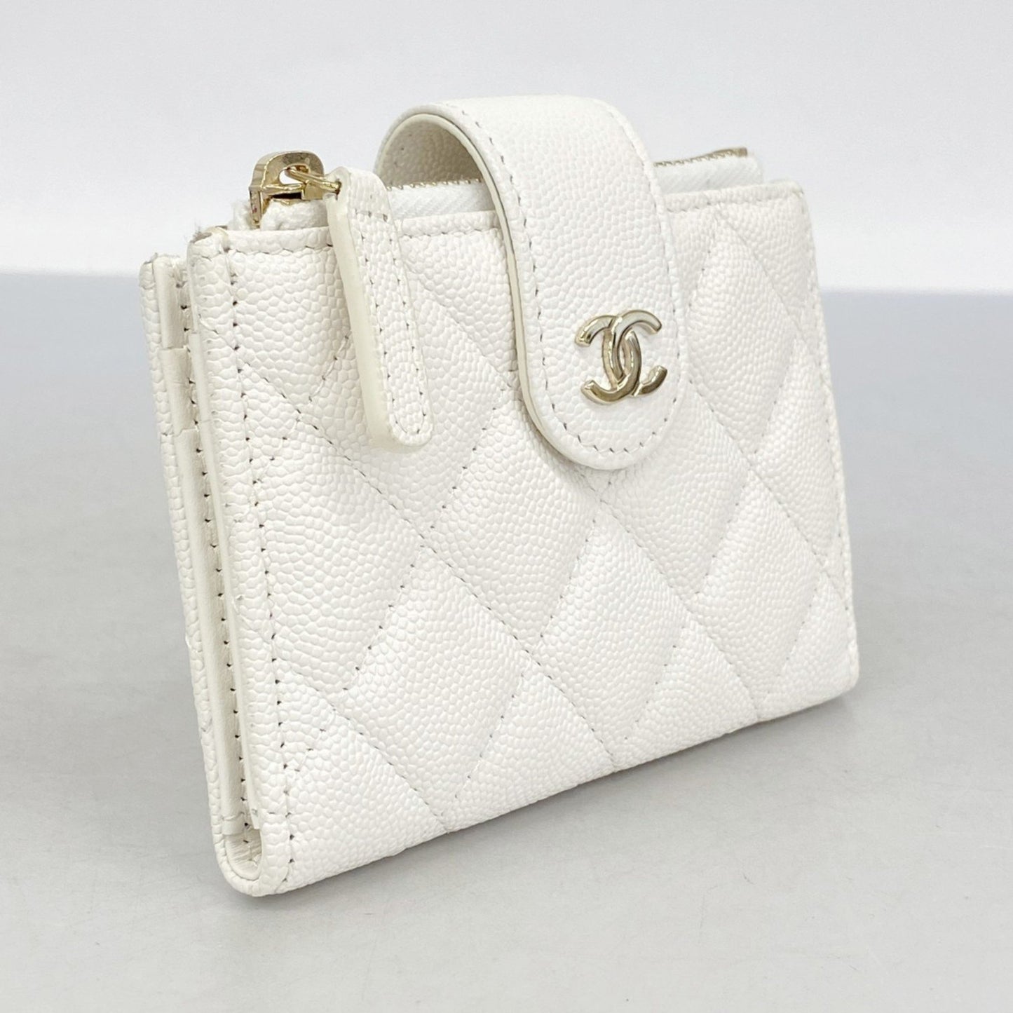 Chanel Wallet/Coin Case Matelasse Caviar Leather White