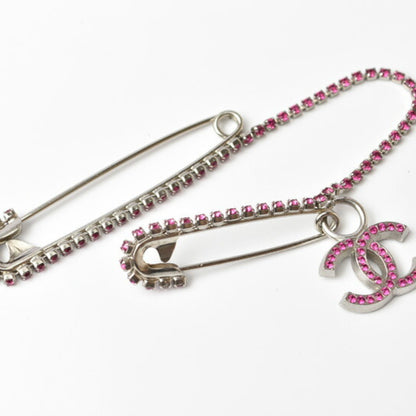 Chanel Brooch Pin Here Mark Rhinestone Silver Magenta