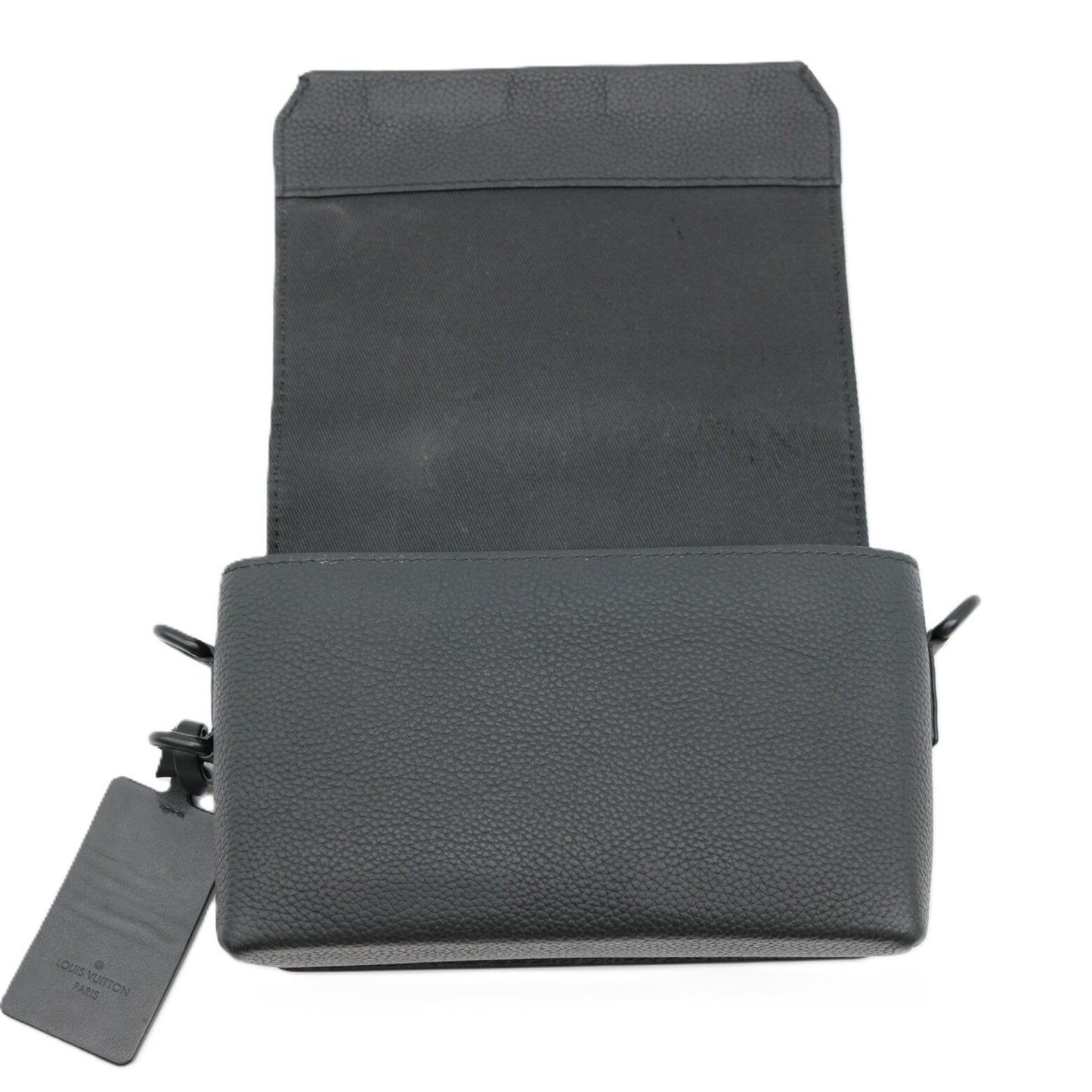 Louis Vuitton Louis Vuitton Fastline Wearable Wallet Lv Aerogram Shoulder Bag Cowhide Leather Black