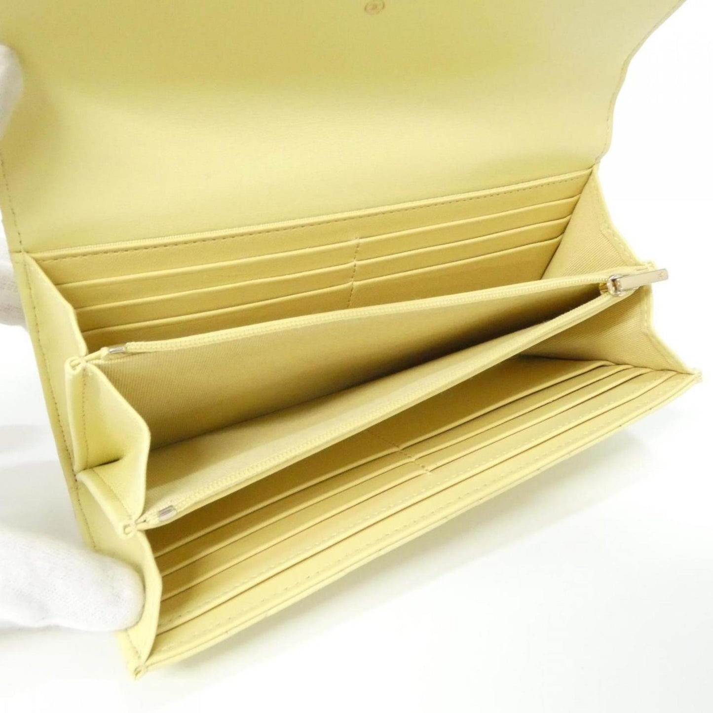 Chanel Timeless Classic Line Ap0241 Wallet