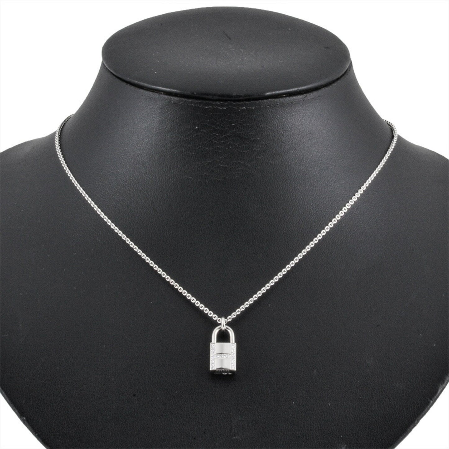 Hermes Herms Amulet Cadena Necklace 18K White Gold 9.4G Diamond