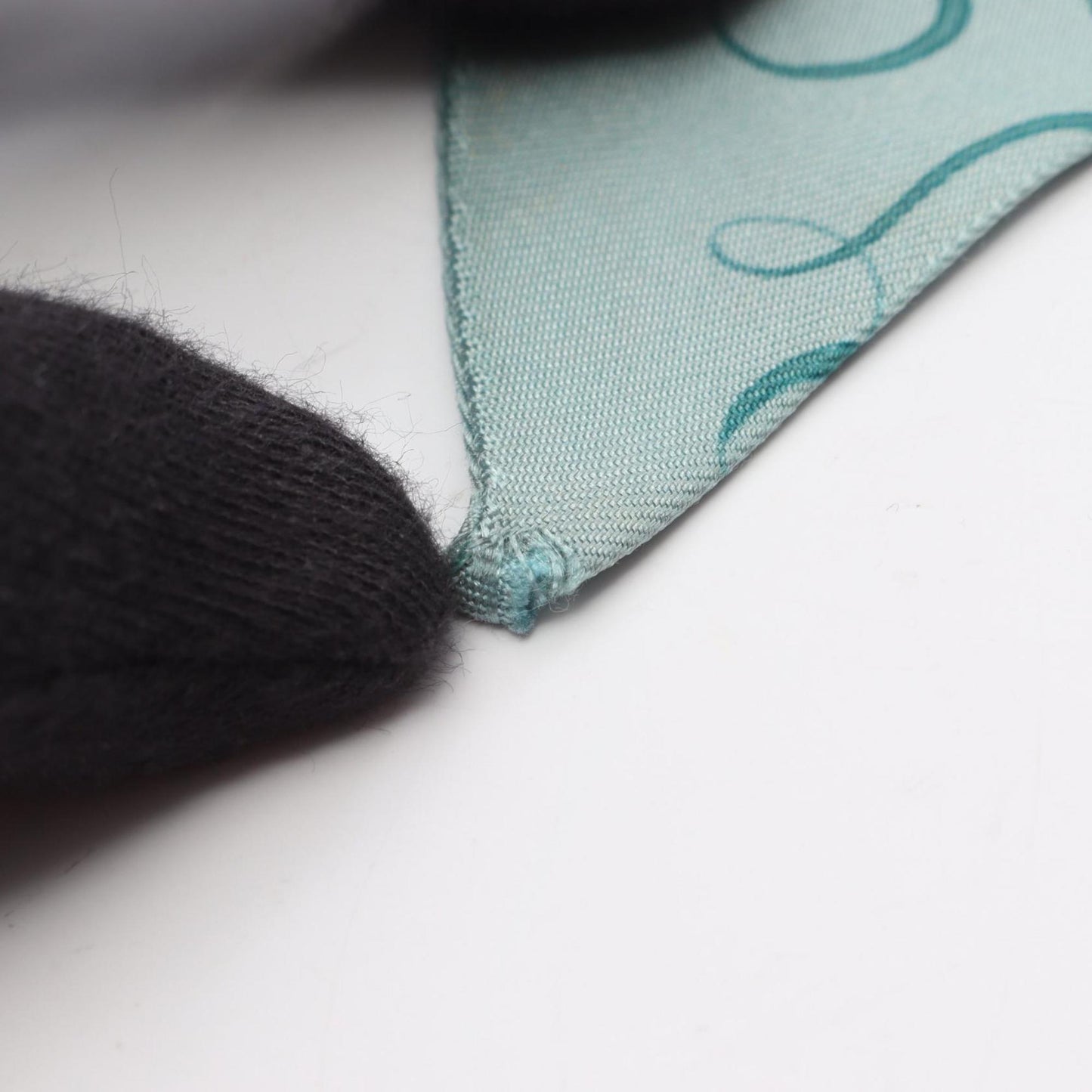 Hermes Herms Twilly Silk Scarf For Women