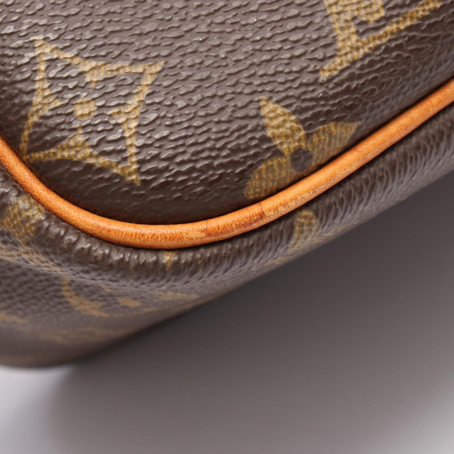 Louis Vuitton Deauville Bowling Vanity Handbag