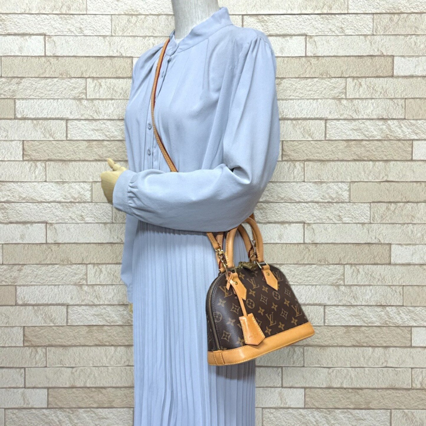 Louis Vuitton Alma Bb Monogram Shoulder Bag Canvas M53152 Brown