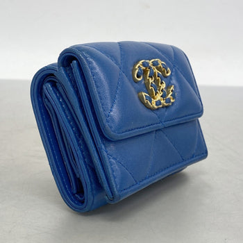 Chanel Tri-Fold Wallet 19 Lambskin Blue