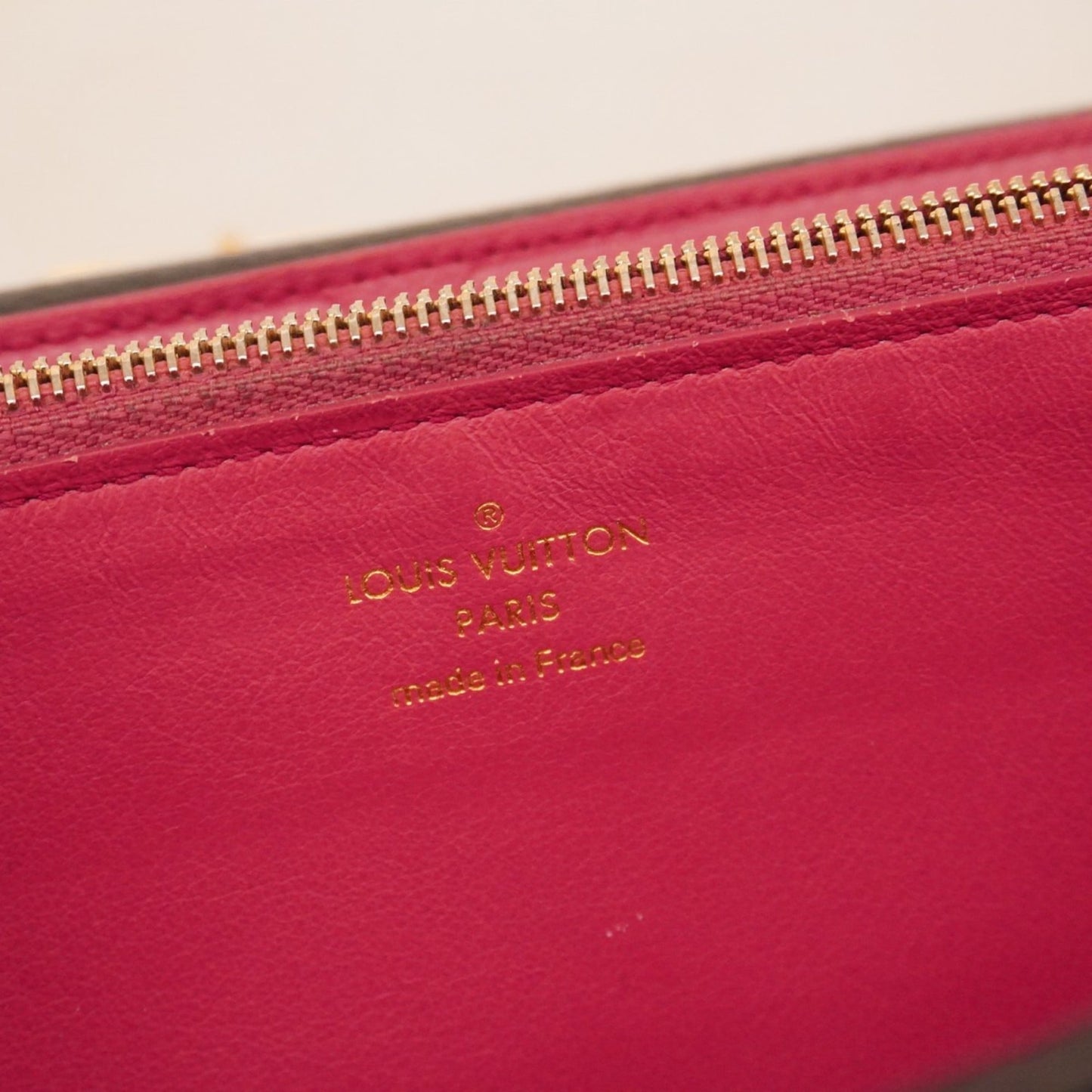 (Bi-Fold) Louis Vuitton Long Wallet