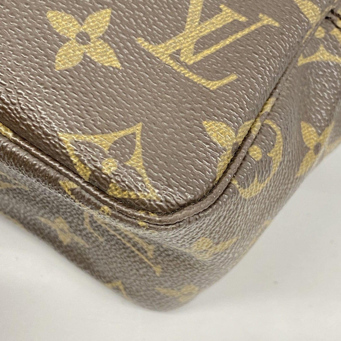 Pouch Louis Vuitton