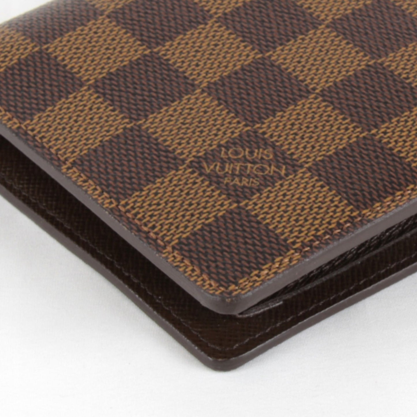 Canvas Louis Vuitton Wallet (Bi-Fold) Damier