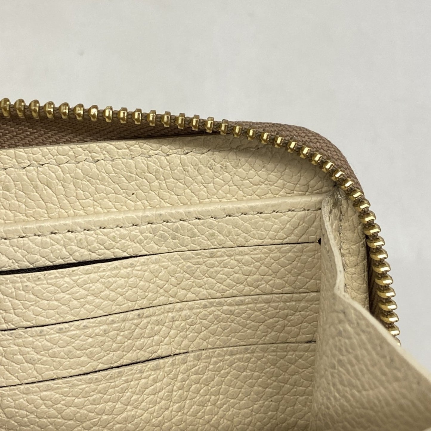 Louis Vuitton Monogram Empreinte Two-Tone Zippy Wallet M80116 Crme Bois De Rose