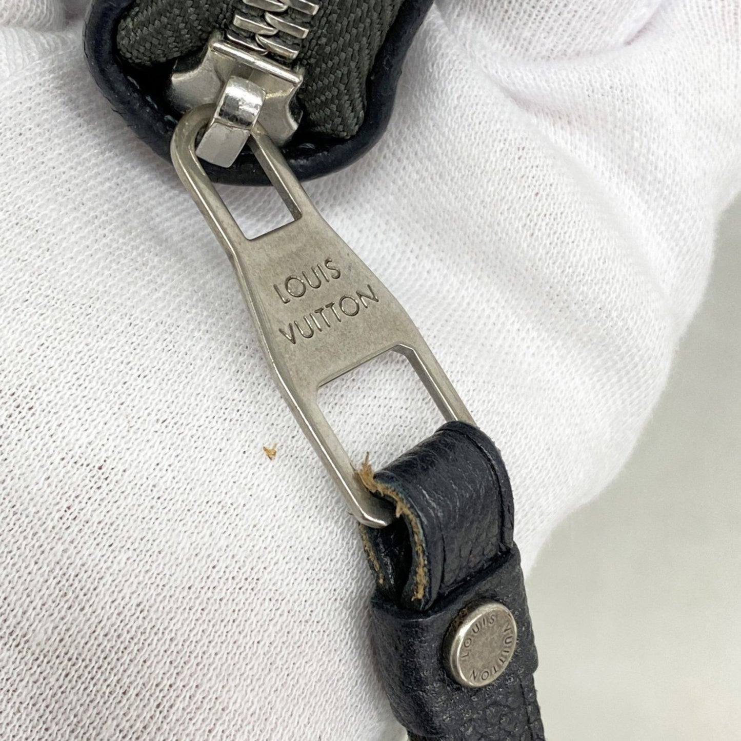 Louis Vuitton Monogram Empreinte Studded Zippy Wallet M61442 Platine