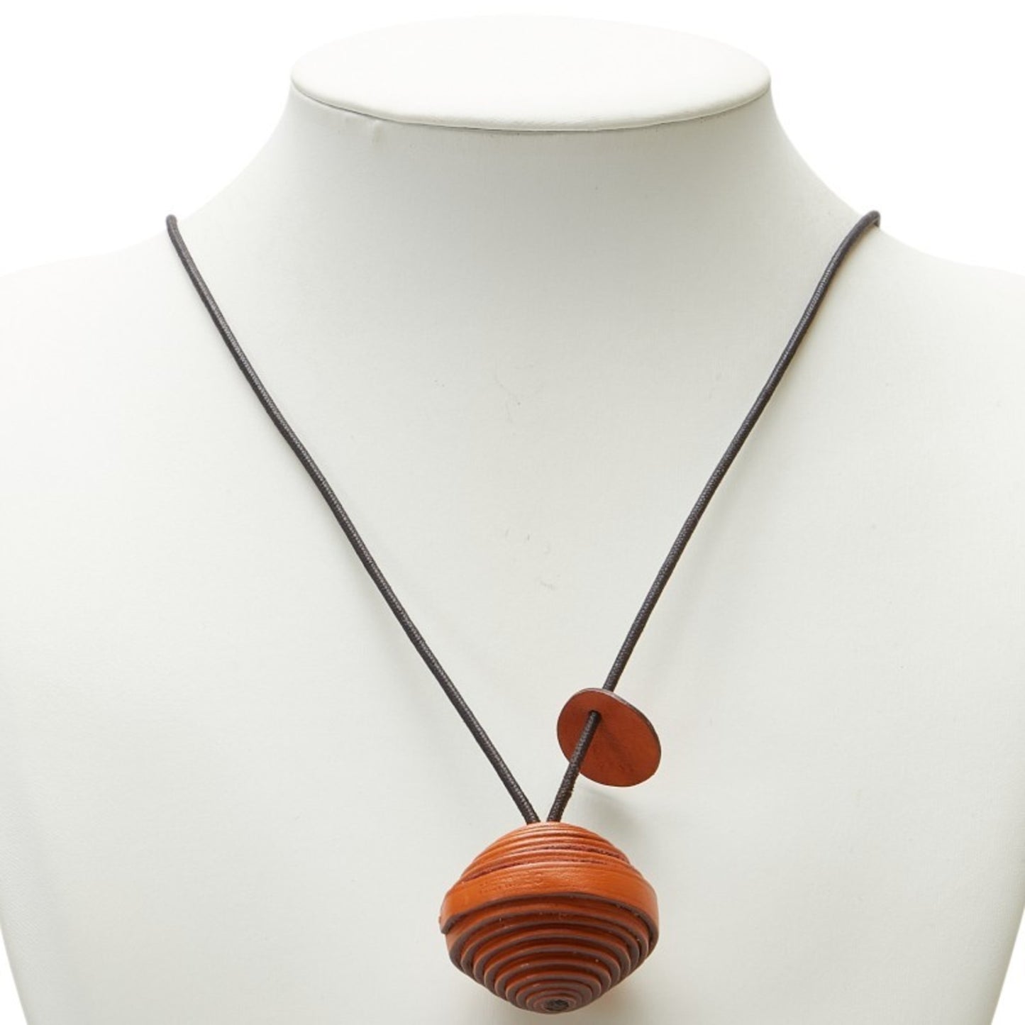 Hermes Jojoba Jojoba Necklace In Orange