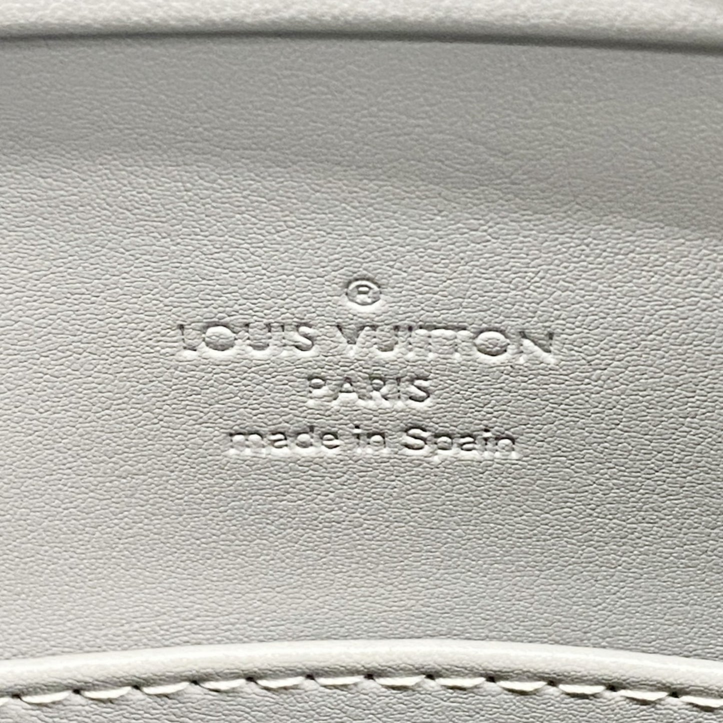 Louis Vuitton Vernis Columbus Tote Bag M91028