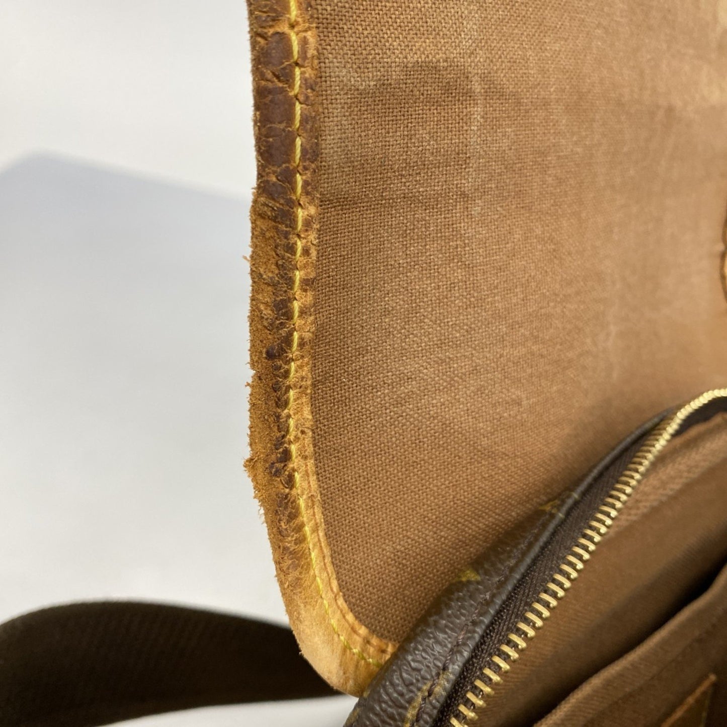 Louis Vuitton Monogram Bumbag Bosphor M40108