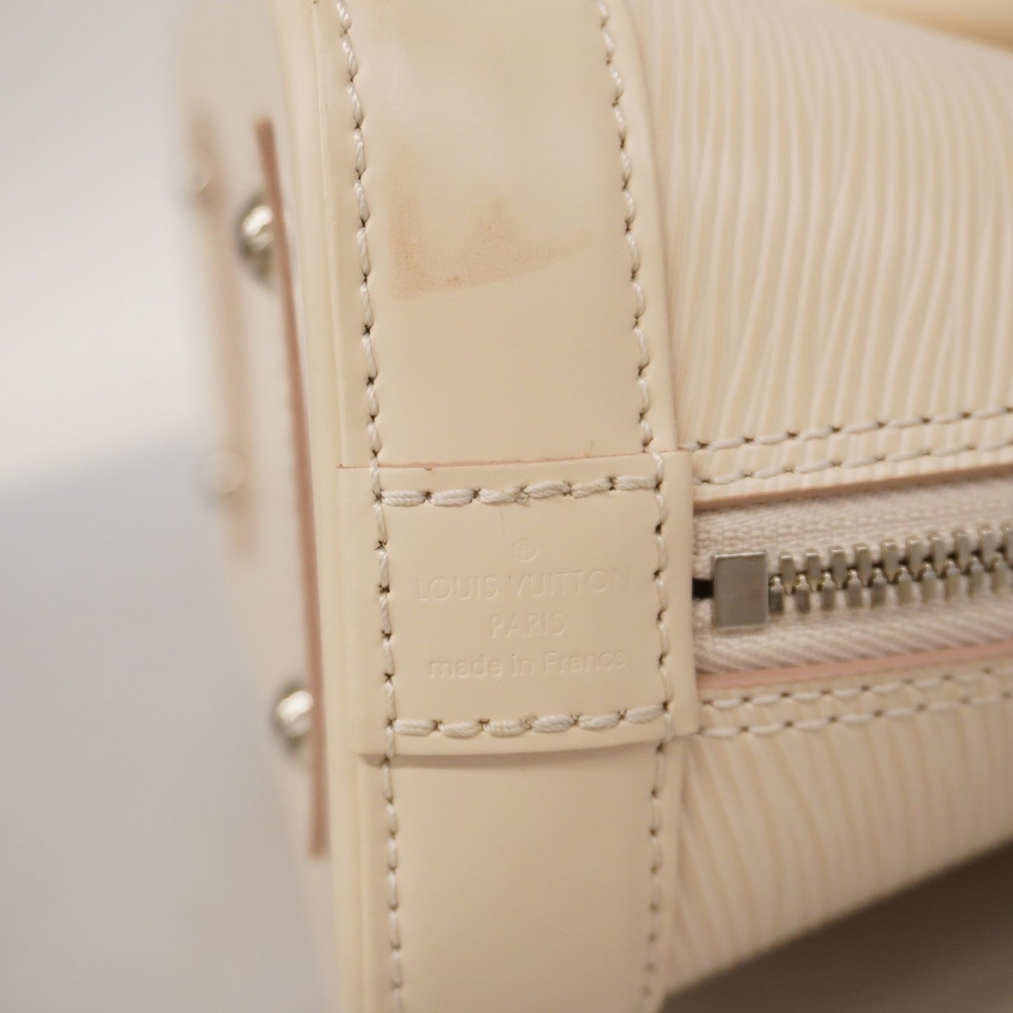 Louis Vuitton Epi Alma Bb Handbag M58706 Quartz White