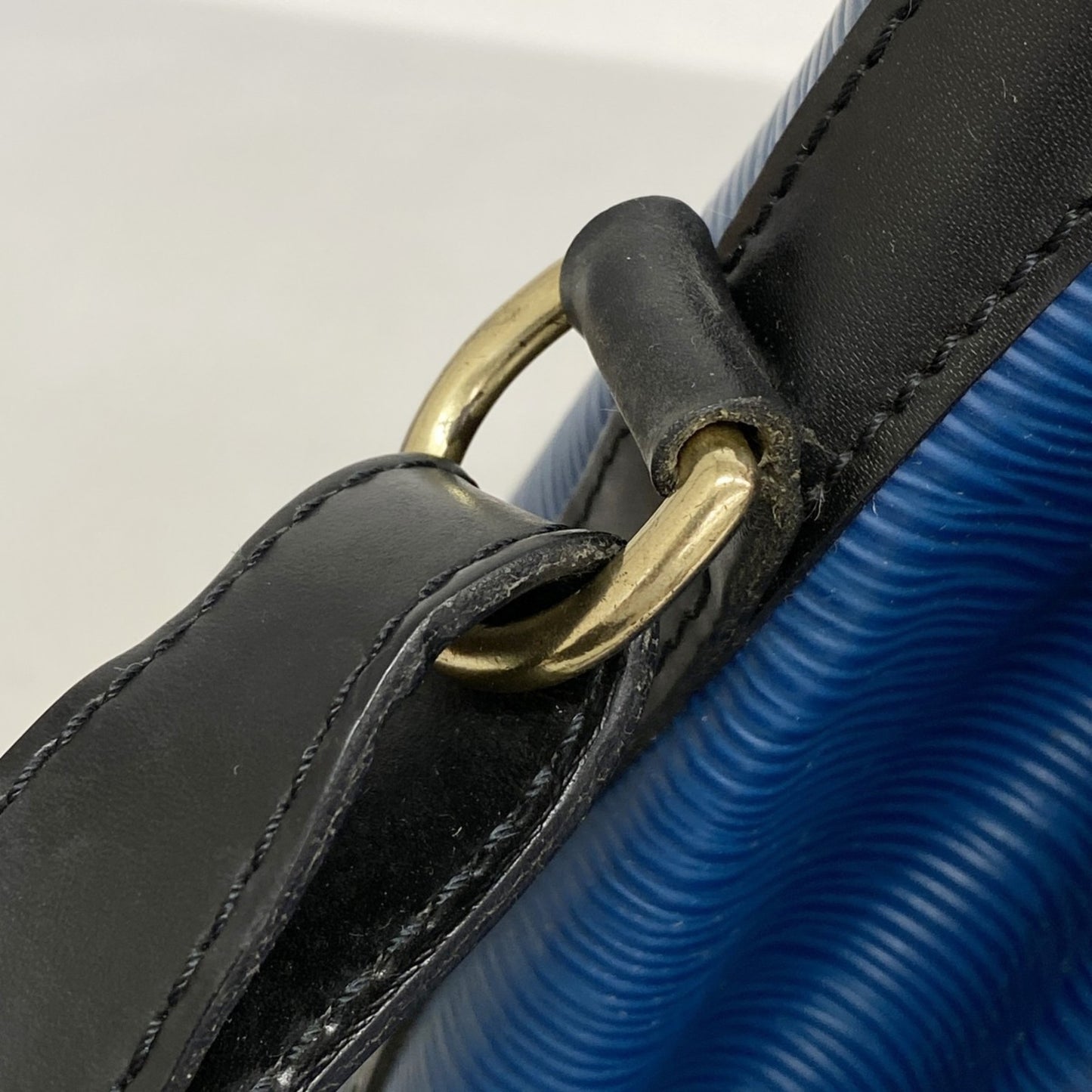 Louis Vuitton Epi Two-Tone Petit Noe Shoulder Bag M44152 Toledo Blue Noir