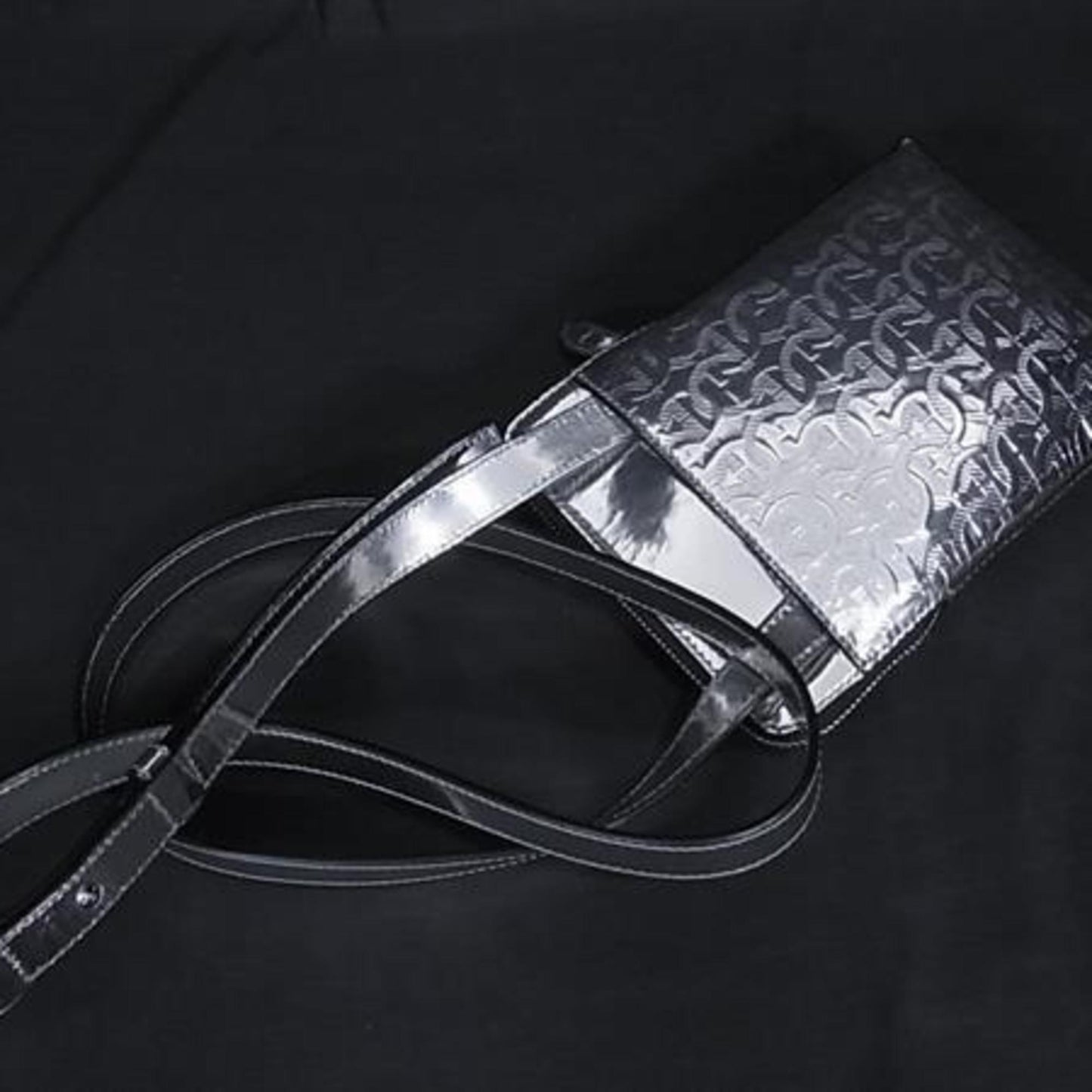 Salvatore Ferragamo Gancini Shoulder Bag Gg24 0311 Silver