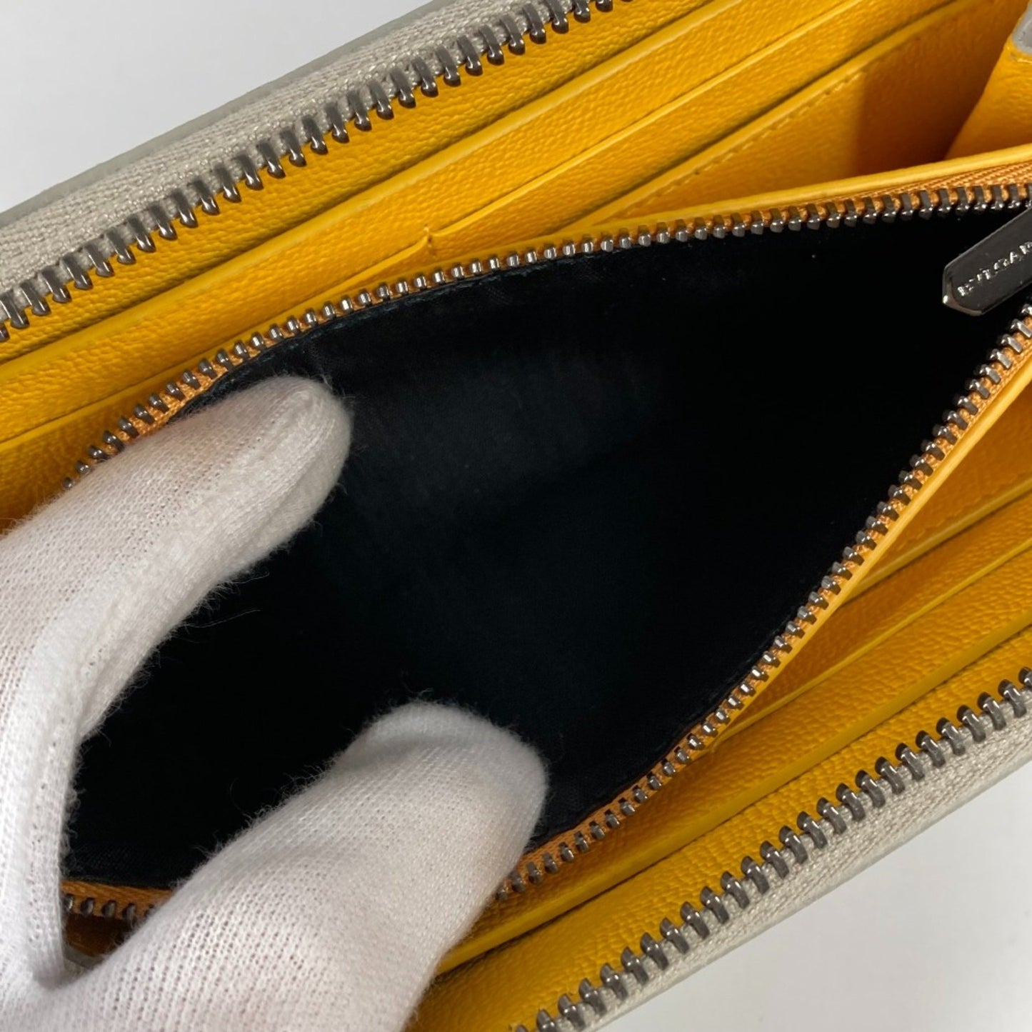 Bvlgari Long Wallet Zip Around Long Wallet Ivorybased