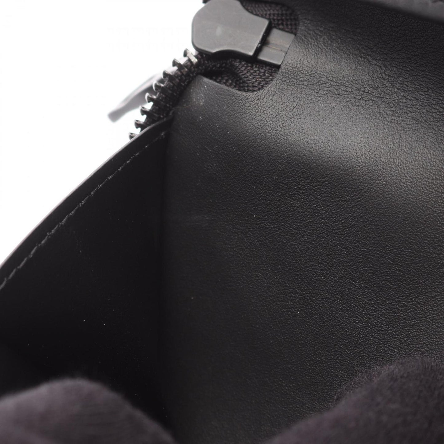 Louis Vuitton Zippy Wallet Vertical Round Long In Taurillon Leather
